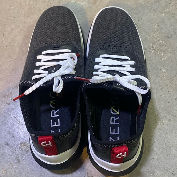 Men’s Colehaan zerogrand shoes sz9.NWOT